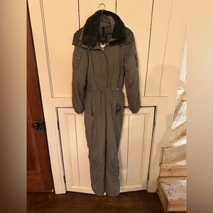 Vintage 60s/70 insulated jumpsuit. Light Forest/ army green